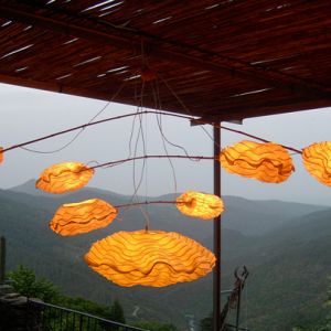 MOBILE CHANDELIER NUAGES HUÏTRE ON CEVENNE FARMHOUSE TERRASSE FR