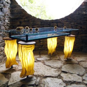 RECEPTION DESK WITH ILLUMINATED FEET