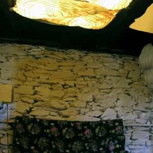 RUSTIC RESIDENCE FR, LIGHT CEILING TRIANGLES