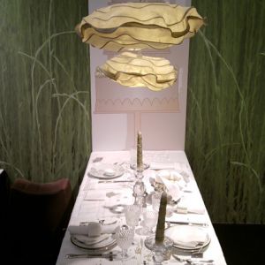 WEDDING TABLE, HANGING LIGHTS NUAGE ROND